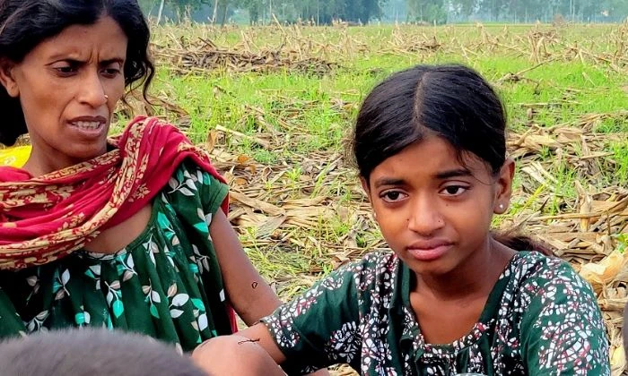 পুশইনের শিকার ছোট্ট রোজিনার বাড়ি ফেরার আকুতি